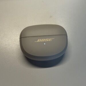 Bose Silver open ear Earbuds